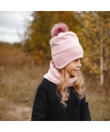 Rožinė vaikiška kepurė su bumbulu