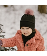 Rožinė Kepurė žiemai su bumbulu