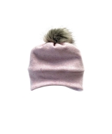 Rožinė Kepurė žiemai su bumbulu