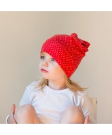 raudonos vaikiškos kepurės